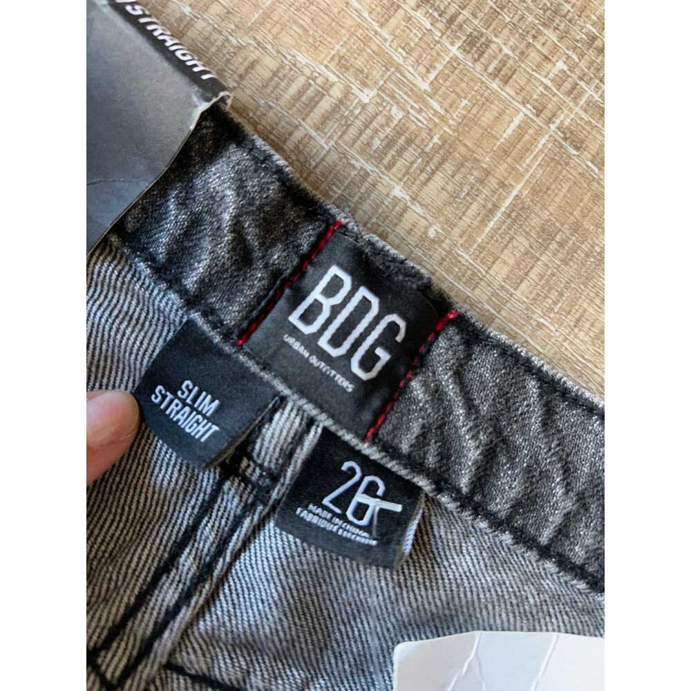 ▶️ BDG Urban Outfitters Button Fly Straight Jeans Womens 26 Gray Distressed NWT - Picture 3 of 12